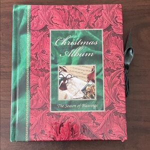 NWOT Christmas photo album